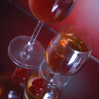 Вещества, которые содержатся в красном вине, являются эффективной дополнительной терапией при раке