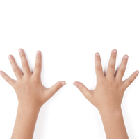 Может ли лак на ногтях влиять на результаты измерения уровня сатурации кислородом крови?